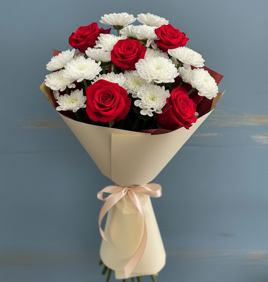 Букет цветов из: Розы и Хризантемы в Кемь