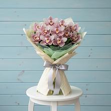 Букет цветов из:  Орхидеи и Розы в Кемь