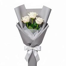 Букет 3 белые розы в Кемь