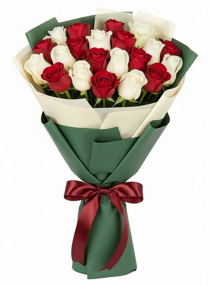 Букет Микс из красных и белых роз в Кемь