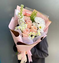 Букет цветов из:  Хризантемы и Розы в Кемь