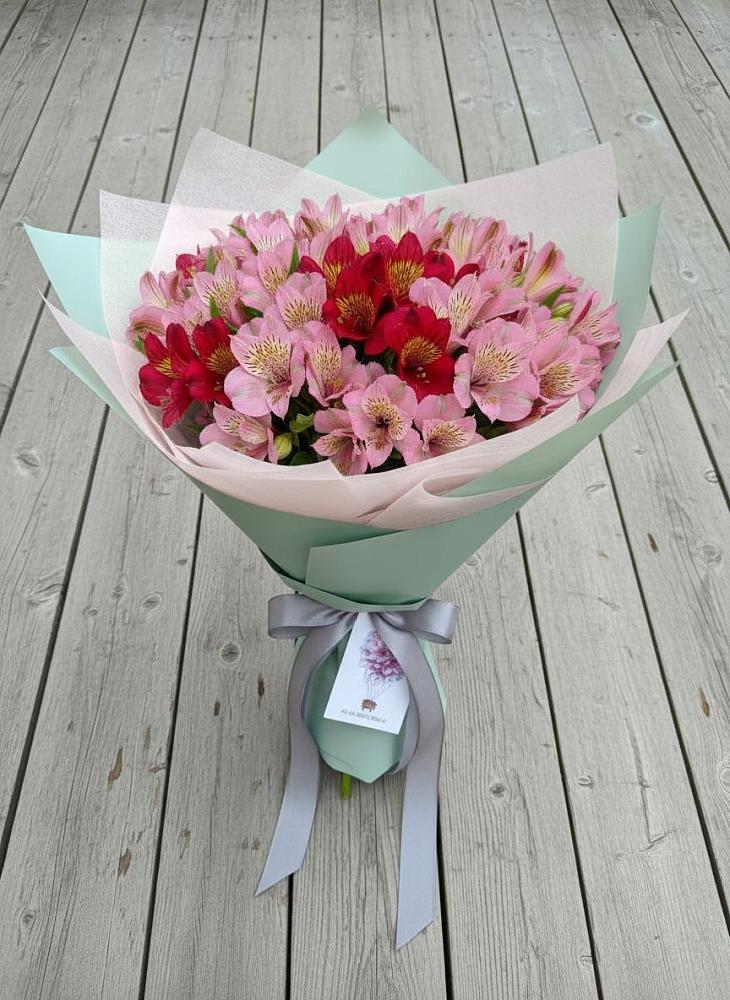 Букет цветов из: Альстромерии в Кемь