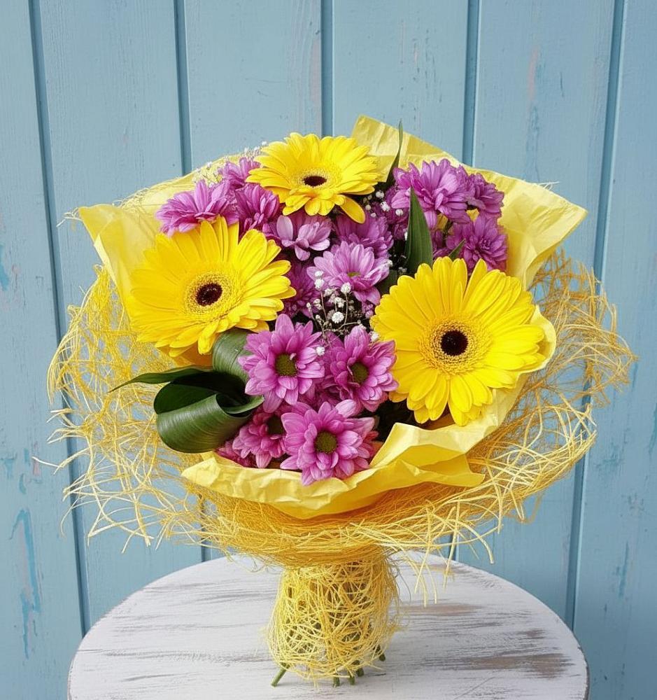 Букет цветов из: Хризантемы и Герберы в Кемь