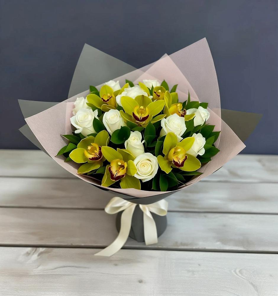 Букет цветов из: Орхидеи и Розы в Кемь