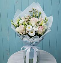 Букет цветов из:  Розы и Лизиантусы #REPLACE_PRED# Кемь