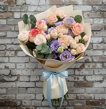 Букет цветов из:  Розы, Лизиантусы и Гвоздики #REPLACE_PRED# Кемь