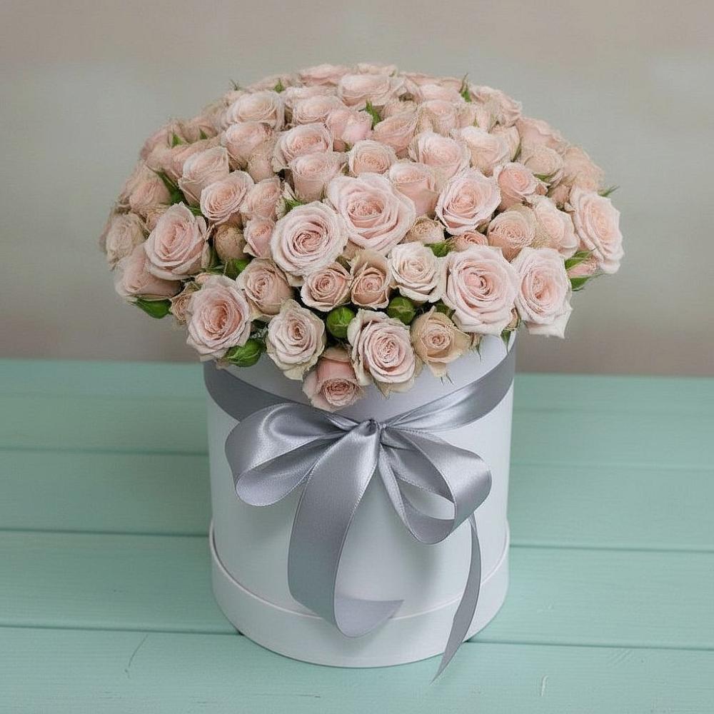 Цветочная композиция из Розы в шляпной коробке в Кемь